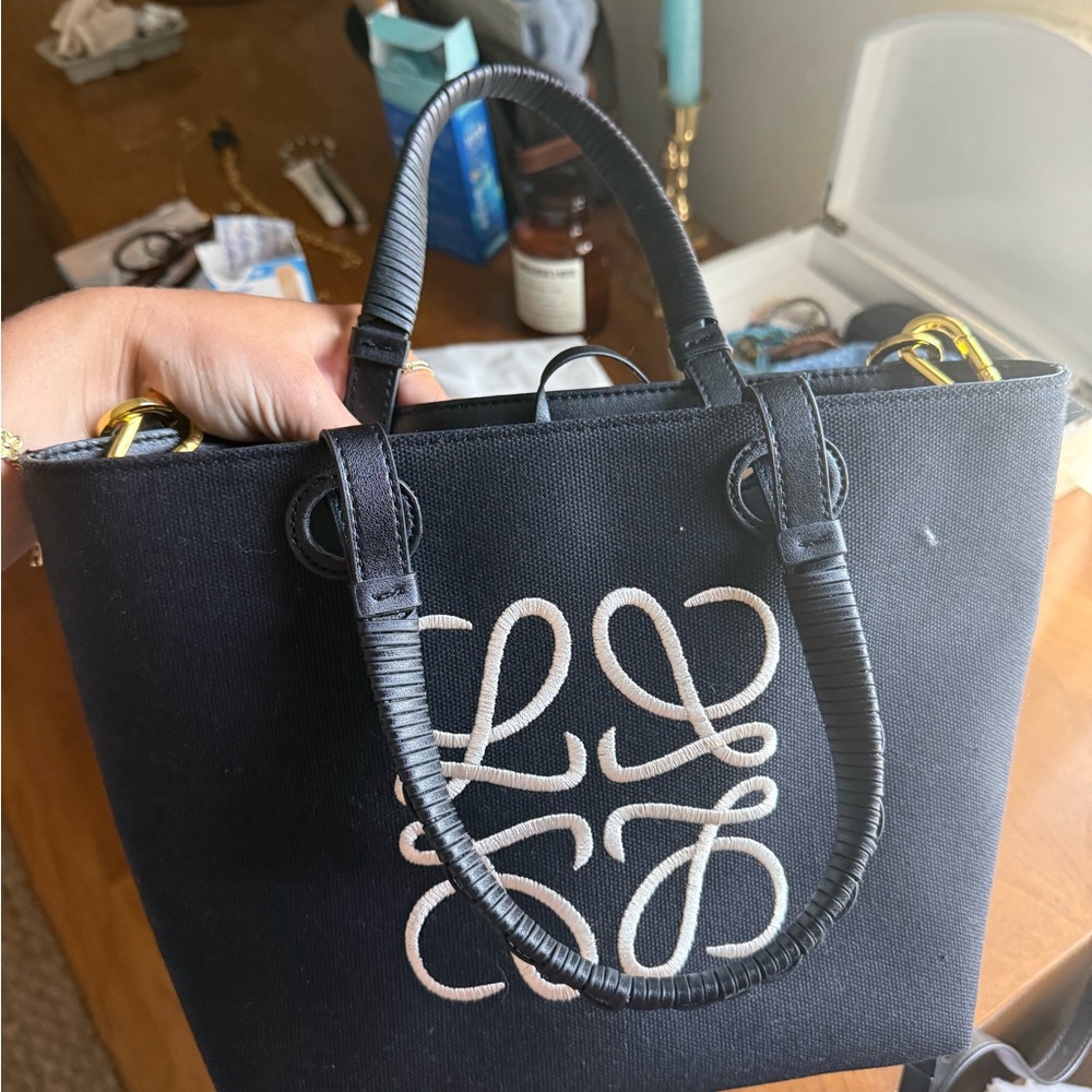 Loewe Black Leather Tote Bag with Structured Design